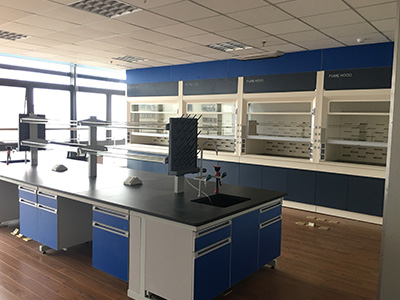 實(shí)驗(yàn)室實(shí)驗(yàn)臺(tái)高度多少合適?用什么板？